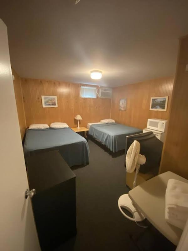 Boardwalk Sand & Surf Beach Hotel Oceanfront Seaside Heights Room photo